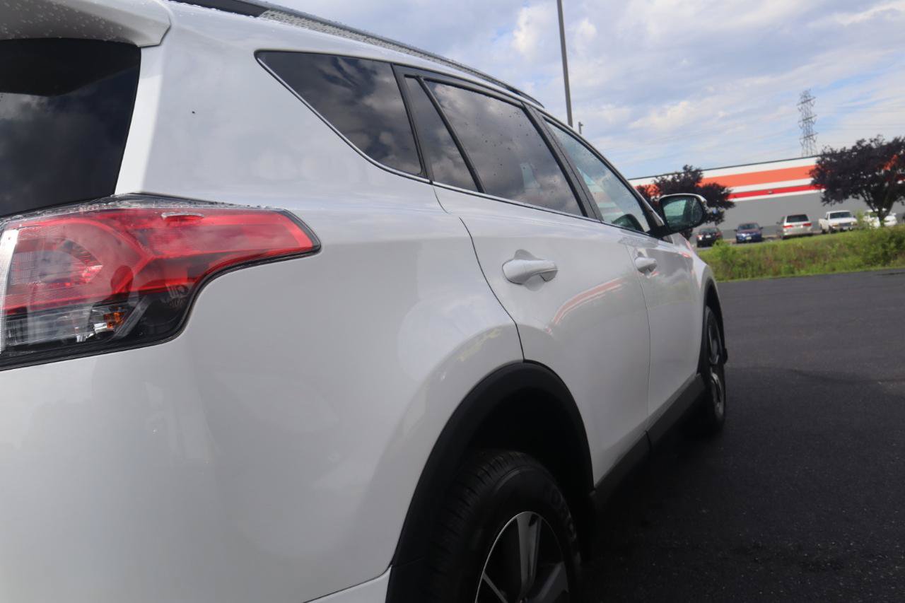 Used 2017 Toyota RAV4 XLE AWD/4WD image 31