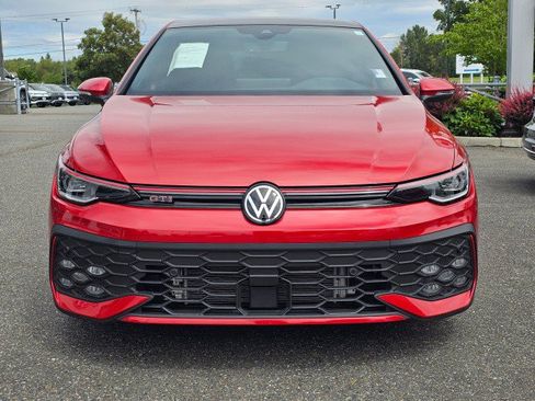 Certified 2025 Volkswagen GTI SE FWD image 8