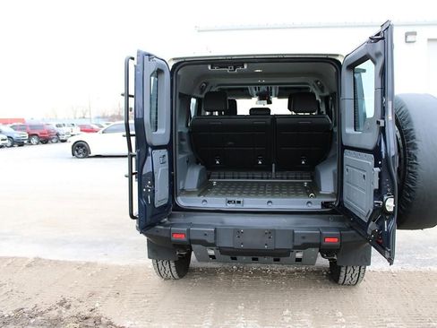 Used 2024 INEOS Grenadier Fieldmaster Edition image 38