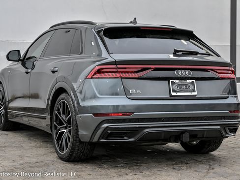 Used 2021 Audi Q8 Prestige image 5