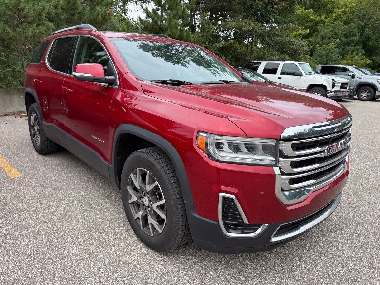 Used 2021 GMC Acadia SLE w/ Driver Convenience Package AWD/4WD image 1