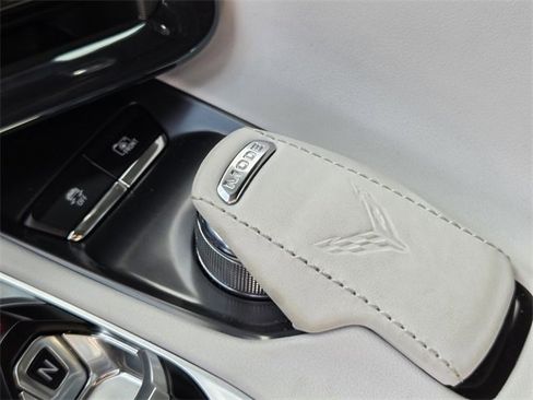 Used 2024 Chevrolet Corvette Stingray Preferred Cpe w/ Z51 Performance Package image 29