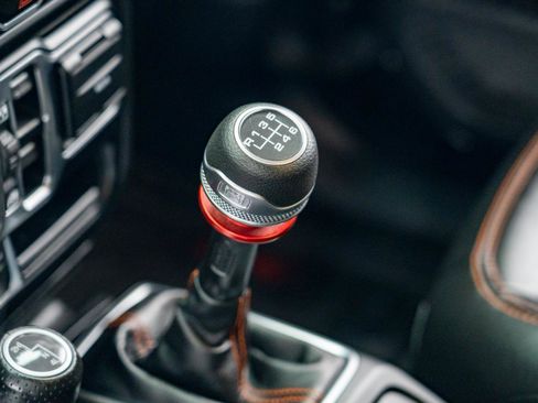 Used 2022 Jeep Gladiator Mojave w/ LED Lighting Group image 24