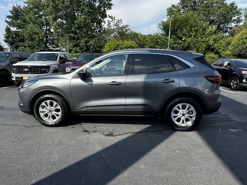 Certified 2023 Ford Escape Active AWD/4WD image 8