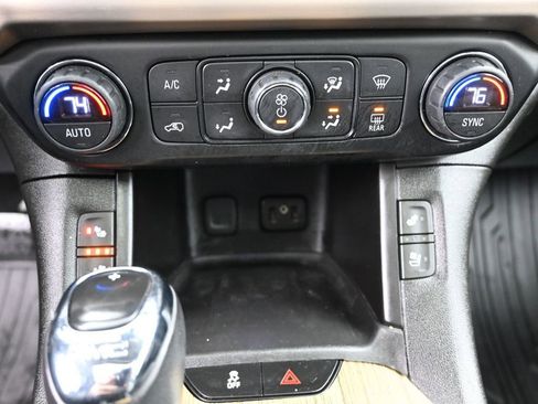 Used 2019 GMC Acadia Denali image 14