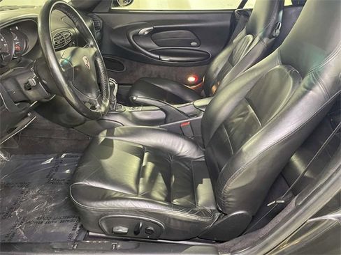 Used 2001 Porsche 911 Carrera 4 image 17