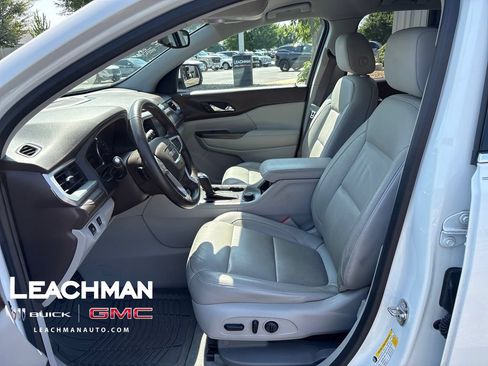 Used 2018 GMC Acadia SLT FWD image 10