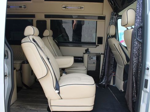 Used 2021 Mercedes-Benz Sprinter 3500 image 27