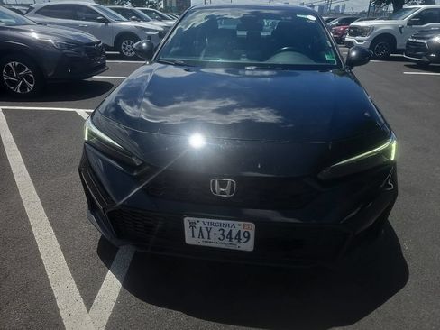 Used 2025 Honda Civic Sport image 2