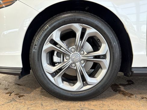 Used 2024 Honda Accord EX image 10
