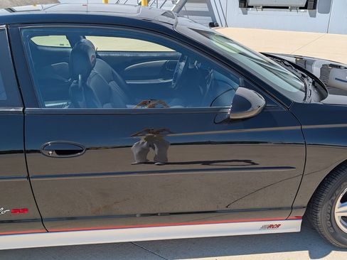 Used 2002 Chevrolet Monte Carlo SS w/ Pace Car Replica Pkg FWD image 35