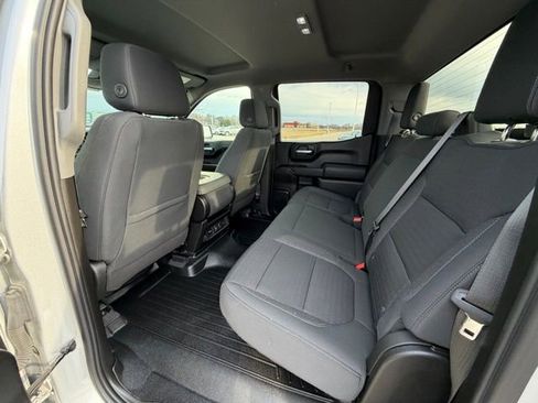 Used 2021 Chevrolet Silverado 1500 LT AWD/4WD image 18