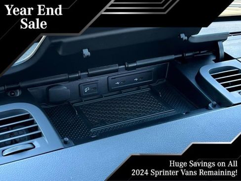 New 2024 Mercedes-Benz Sprinter 144 Cargo image 9