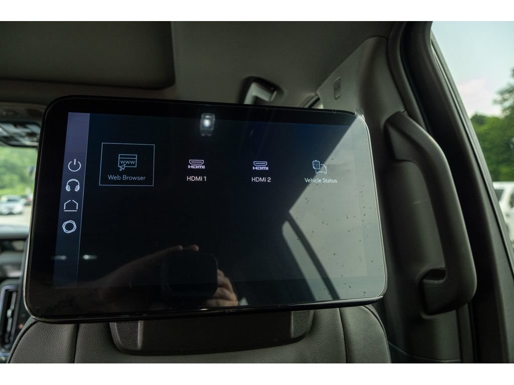 New 2026 GMC Yukon XL AT4 w/ AT4 Premium Plus Package AWD/4WD image 33
