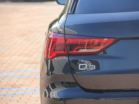 Certified 2024 Audi Q3 2.0T Premium w/ Convenience Package image 8