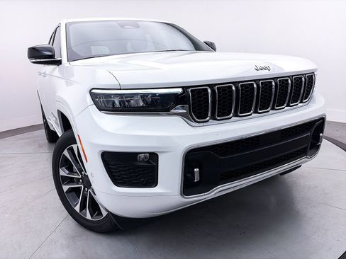 Used 2023 Jeep Grand Cherokee Overland AWD/4WD image 18