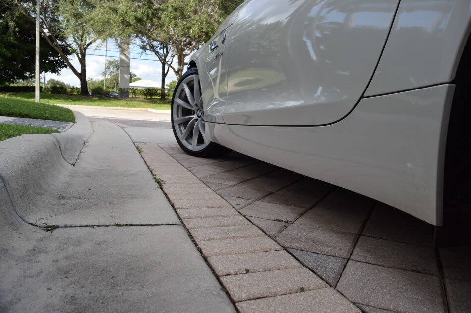 Used 2014 BMW Z4 sDrive35i RWD image 37