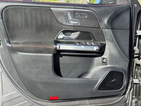 Certified 2025 Mercedes-Benz GLB 35 AMG 4MATIC image 15