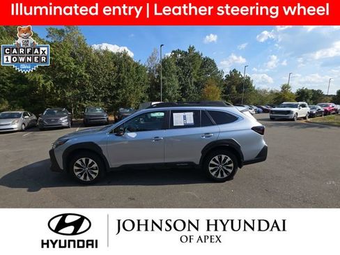 Used 2023 Subaru Outback Limited image 19