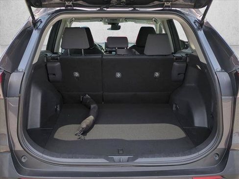 Used 2024 Toyota RAV4 XLE FWD image 6