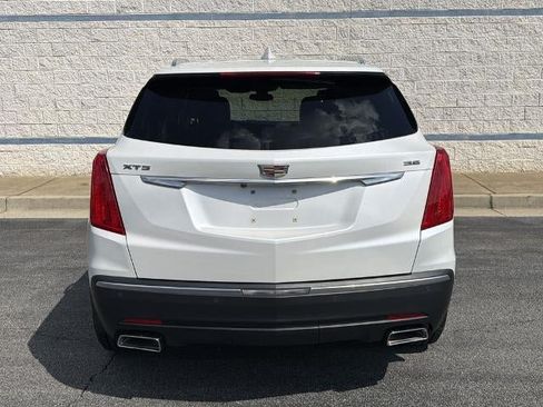 Used 2017 Cadillac XT5 Luxury w/ Driver Awareness Package FWD image 6