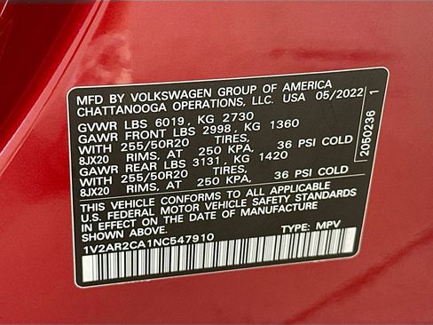 Used 2022 Volkswagen Atlas SEL R-Line image 34