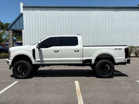 Used 2023 Ford F250 Lariat w/ Lariat Ultimate Package AWD/4WD image 7