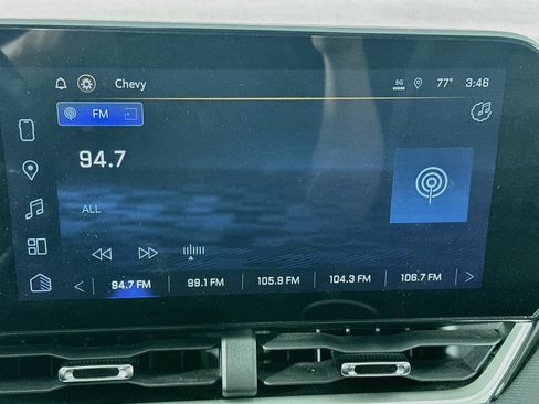 Used 2025 Chevrolet Equinox LT w/ Convenience Package II FWD image 21