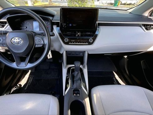 Used 2024 Toyota Corolla Cross L image 7