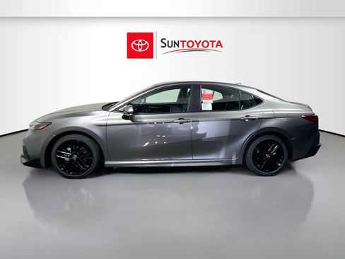 New 2026 Toyota Camry SE image 7