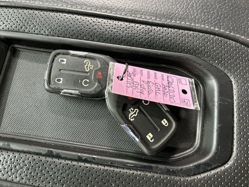 Used 2020 GMC Sierra 1500 Denali w/ Technology Package image 12