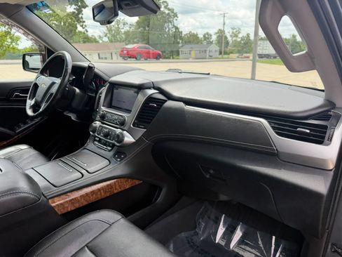 Used 2020 Chevrolet Tahoe Premier AWD/4WD image 53