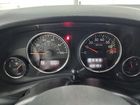 Used 2014 Jeep Wrangler Unlimited Rubicon AWD/4WD image 9