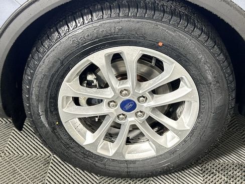 Used 2022 Ford Escape SE image 10