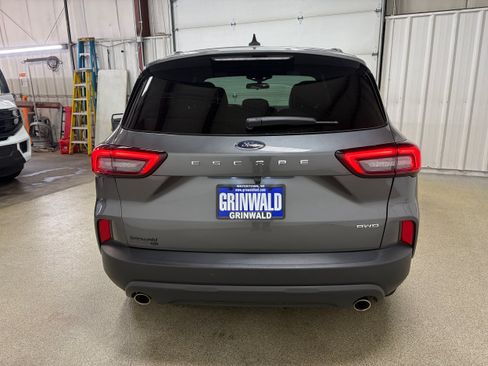 Certified 2025 Ford Escape ST-Line Select AWD/4WD image 26