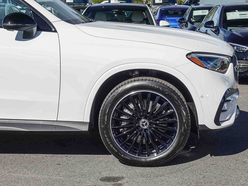 New 2026 Mercedes-Benz GLC 300 image 9