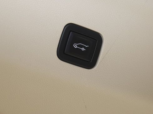 Used 2021 Cadillac Escalade ESV Sport Platinum AWD/4WD image 61