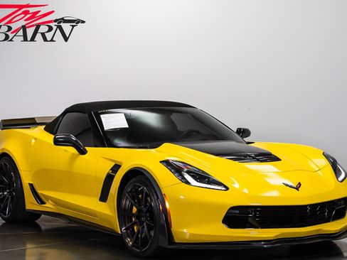 Used 2016 Chevrolet Corvette Z06 w/ 3LZ Preferred Equipment Group RWD image 15