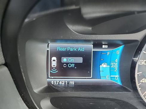 Used 2013 Ford Edge SEL FWD image 24