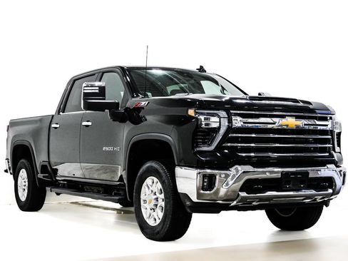 Used 2024 Chevrolet Silverado 2500 LTZ w/ LTZ Plus Package AWD/4WD image 1