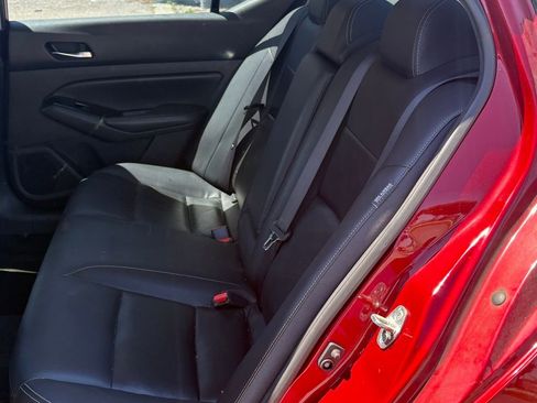 Used 2020 Nissan Altima 2.5 Platinum image 11