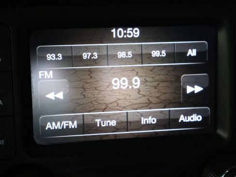 Used 2020 Jeep Wrangler Unlimited Sport AWD/4WD image 36