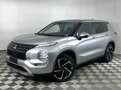 Used 2023 Mitsubishi Outlander SE Black Edition