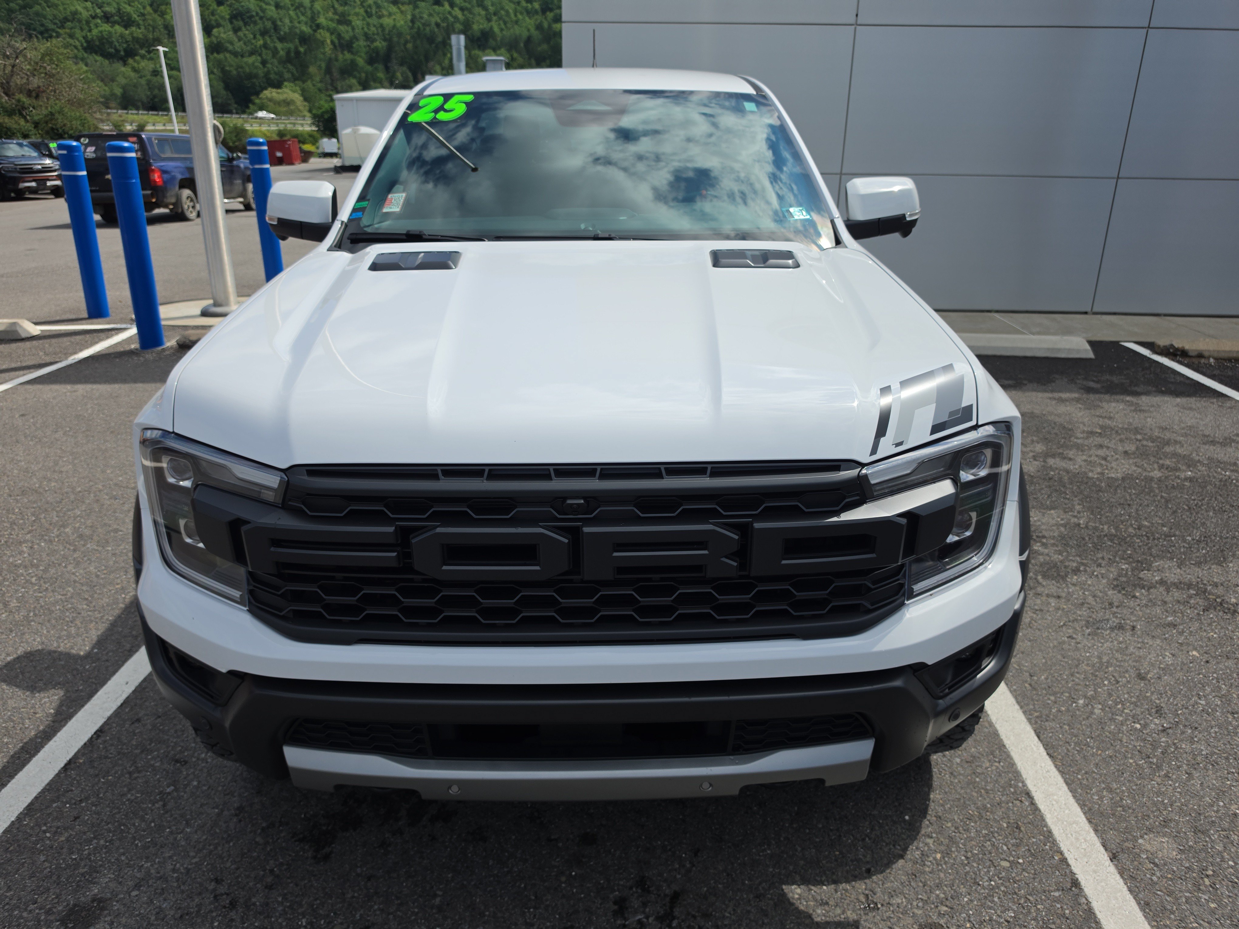 Used 2025 Ford Ranger Raptor AWD/4WD image 9