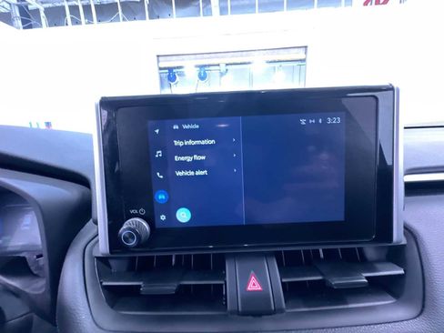 Used 2025 Toyota RAV4 XLE image 24