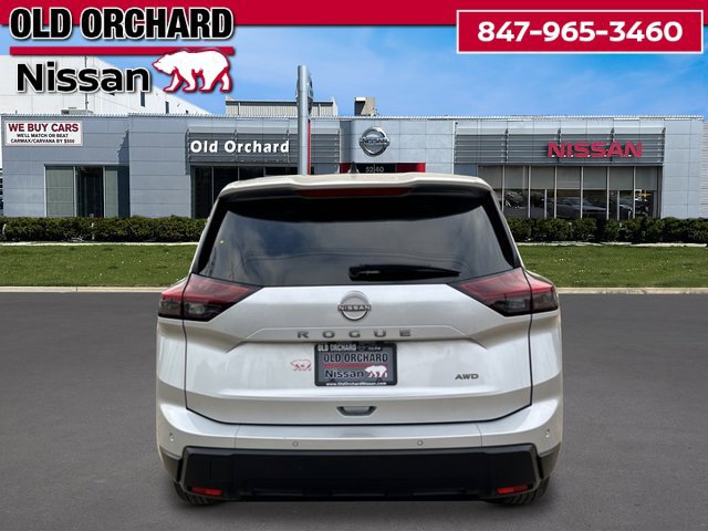 Used 2025 Nissan Rogue S AWD/4WD image 6
