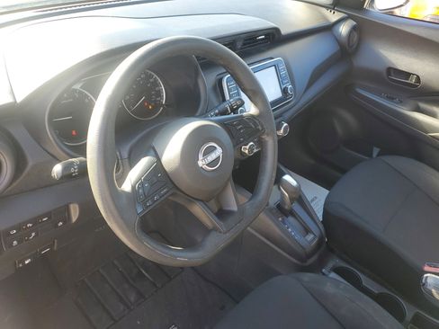 Used 2024 Nissan Kicks S image 18
