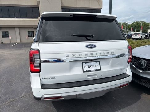 Used 2023 Ford Expedition Limited AWD/4WD image 5