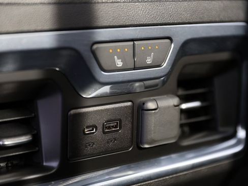 Used 2022 Chevrolet Silverado 2500 High Country w/ Z71 Off-Road Package image 24