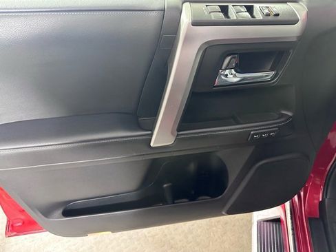 Used 2024 Toyota 4Runner Limited image 21